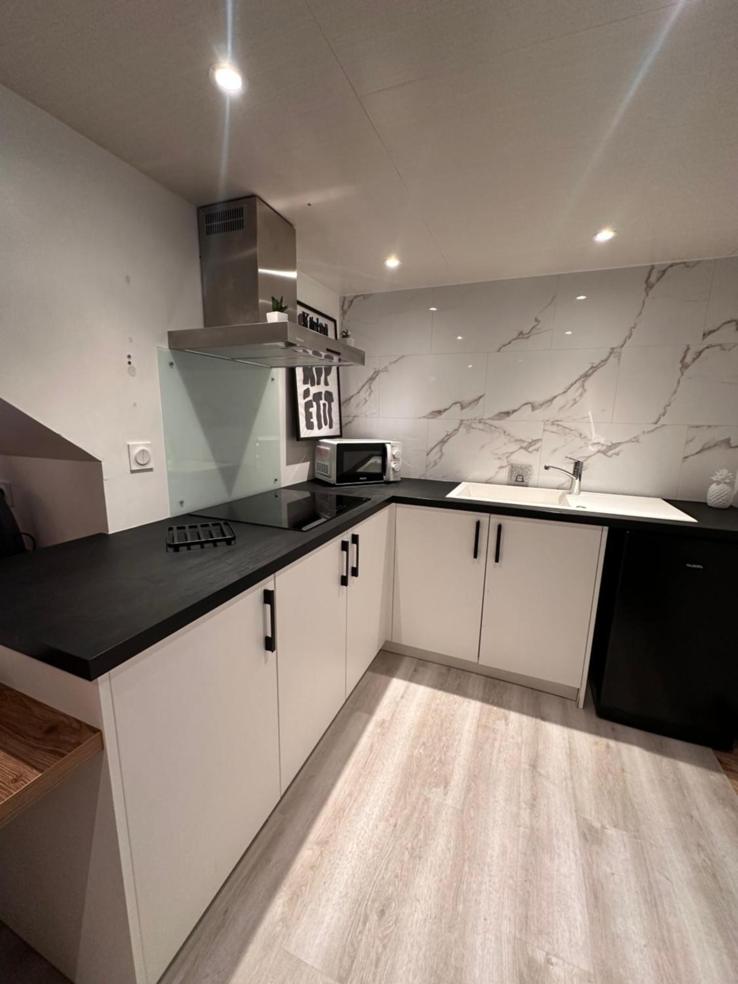 Appartement Jolie Dependance Equipee à Cholet Extérieur photo