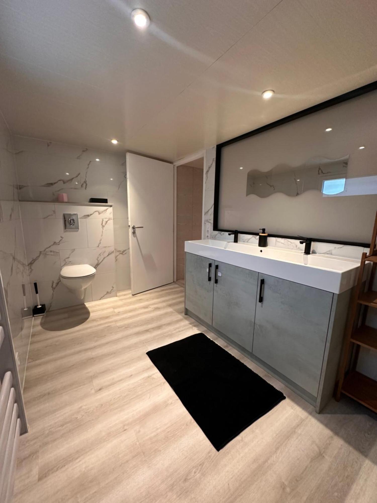 Appartement Jolie Dependance Equipee à Cholet Extérieur photo