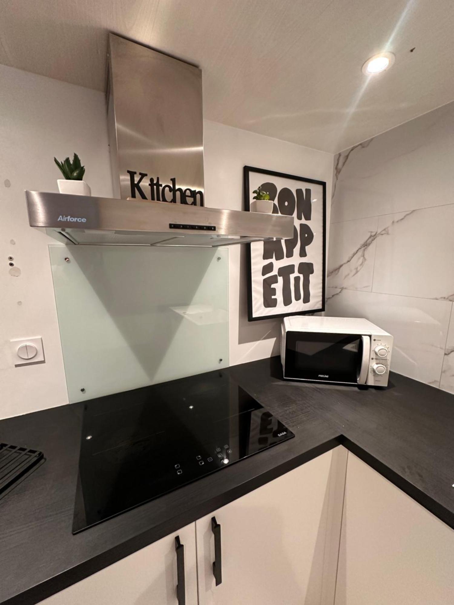 Appartement Jolie Dependance Equipee à Cholet Extérieur photo