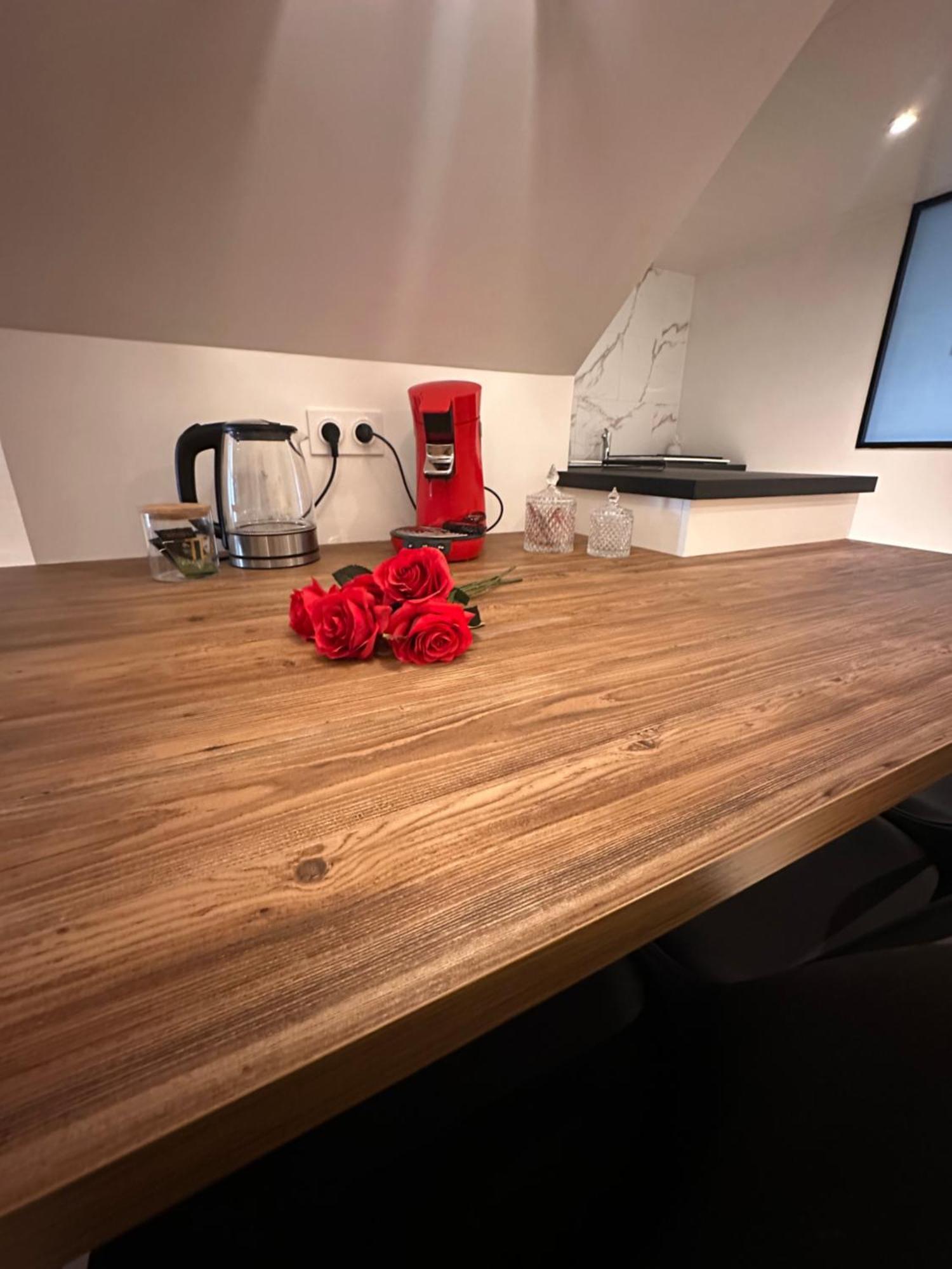 Appartement Jolie Dependance Equipee à Cholet Extérieur photo